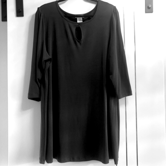 Tops - Kim & Co Grey Tunic Key Hole Neck